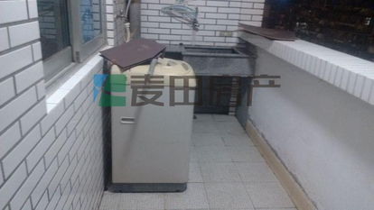 通湖路電梯單間 1000元月租，設(shè)備齊全，生活便利